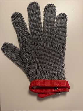 Whiting & Davis Steel Chainmail Glove with Red Cuff